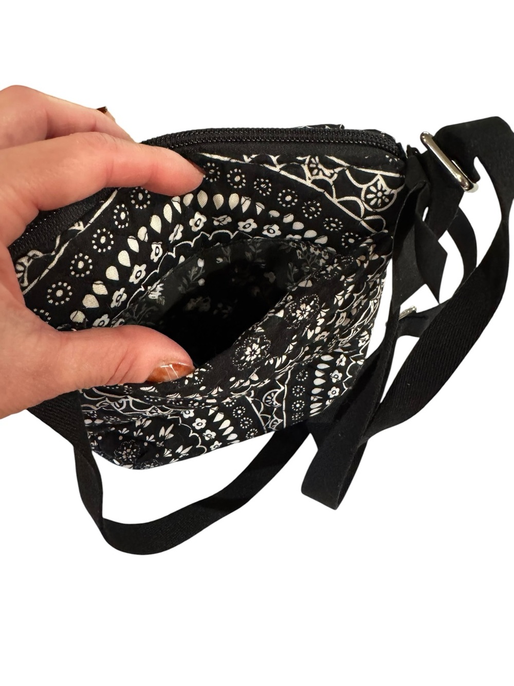 Vera Bradley Mini Hipster Black White Floral Crossbody Bag Purse - Picture 6 of 8
